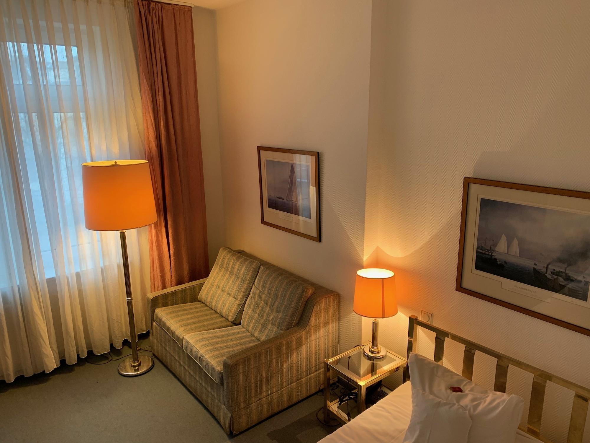 Hotel Windsor Дрезден Экстерьер фото